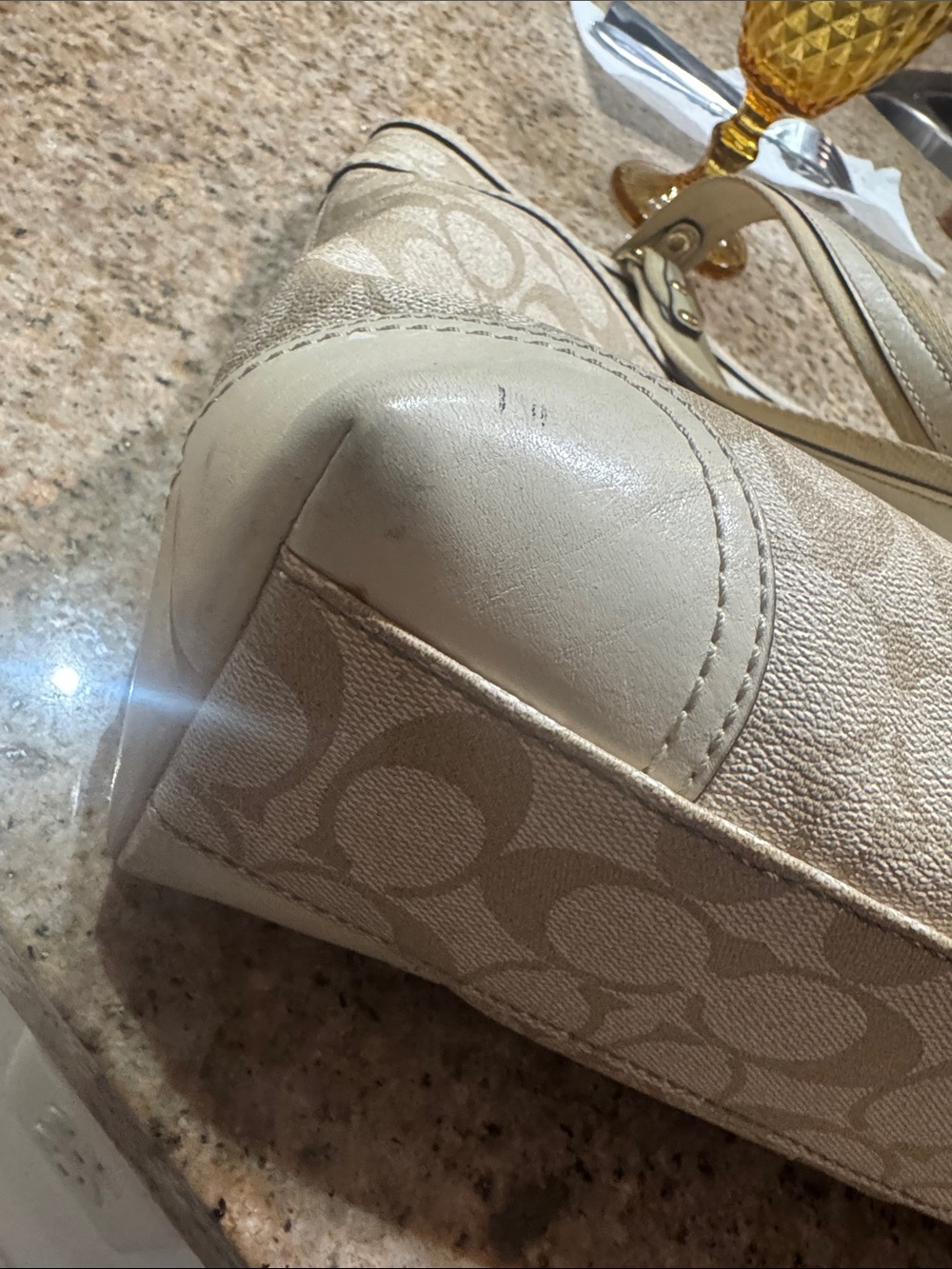 Authentic vintage Coach Beige Signature heritage Tote - Picture 4 of 14